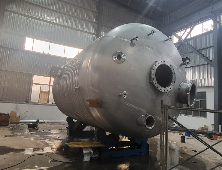  �����O��